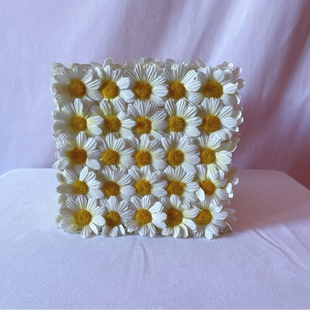 Vintage Daisies Flower Yellow Satin Box 🤍🌼🌿